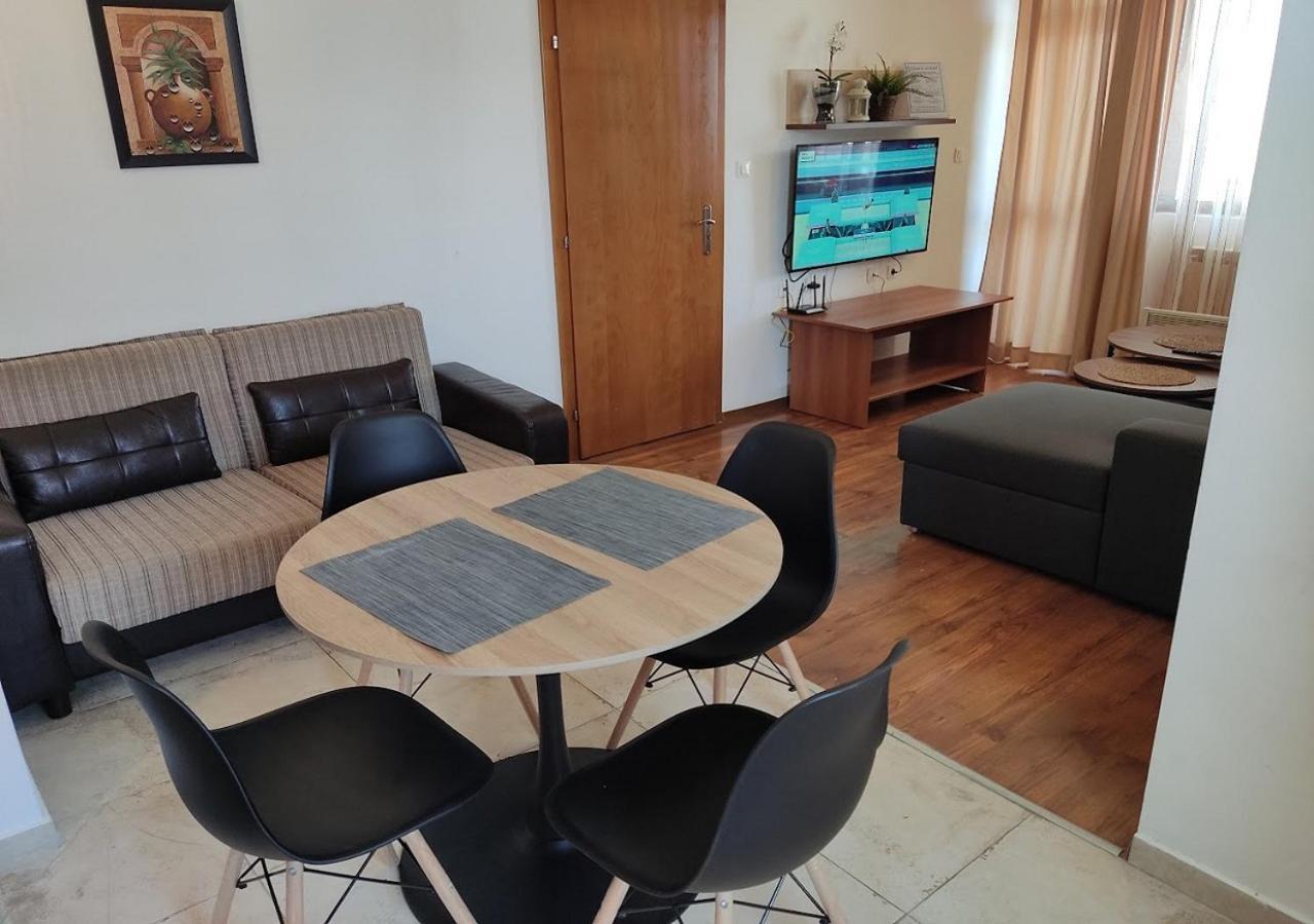 Family 2 Bed Apartment In 반스코 외부 사진
